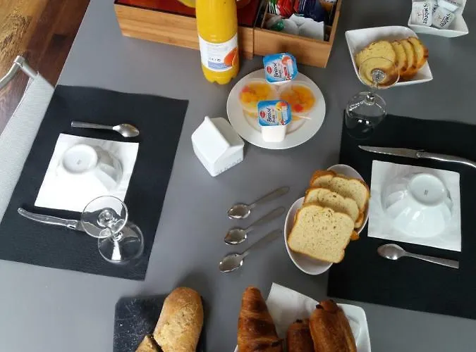 Alojamento de Acomodação e Pequeno-almoço D'hôtes La Pastourelle Centre